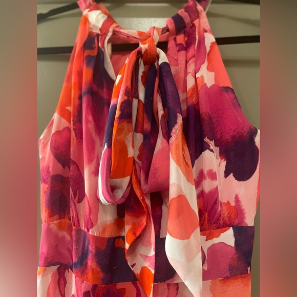 Beautiful Long Eliza J Floral Dress - Picture 7 of 9